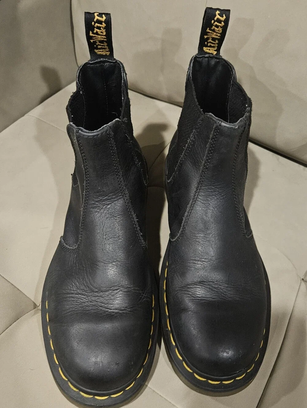 ​Dr. Martens 2976 Black Leather Chelsea Boots Unisex US Men 7 / US Women 8